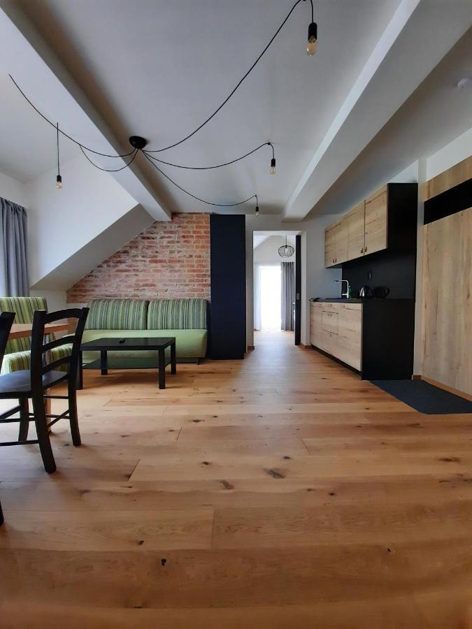 Apartmany Resort Na Horske มาลา โมราฟกา ภายนอก รูปภาพ